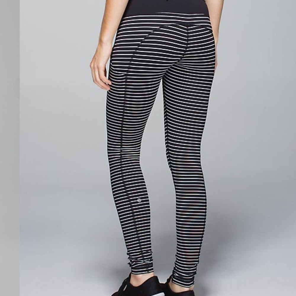 Lululemon Speed Tight II Parallel Stripe Black & White Luxtreme Running Leggings